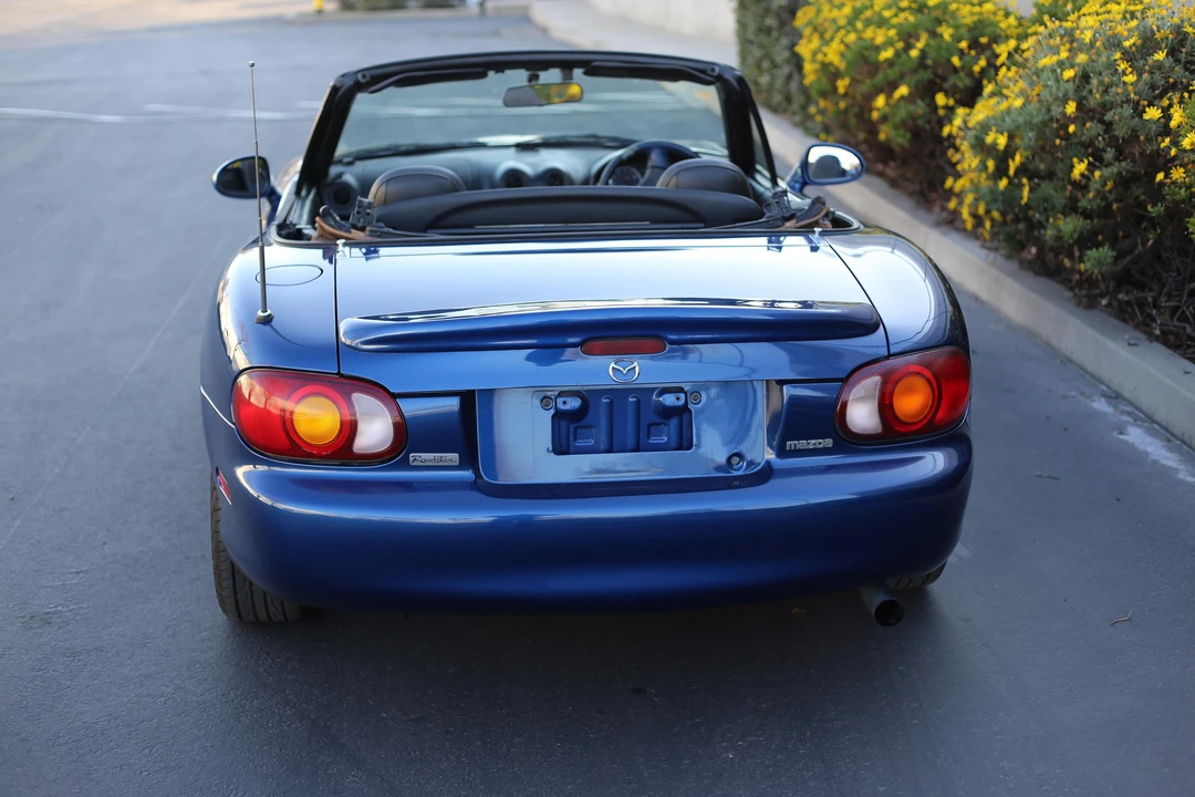 1999 Mazda NB MX-5 Miata - Image 13 of 21