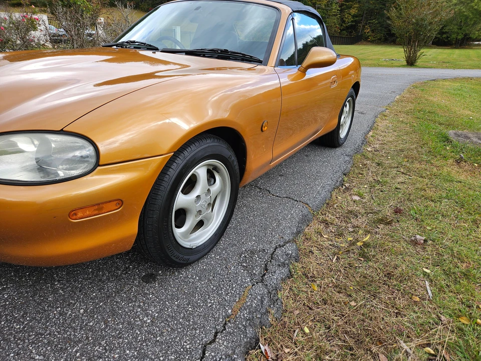 1999 Mazda NB MX-5 Miata - Image 25 of 31