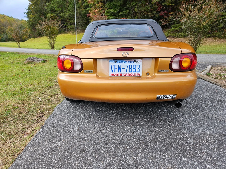 1999 Mazda NB MX-5 Miata - Image 16 of 31