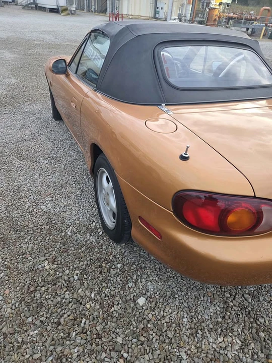 1999 Mazda NB MX-5 Miata - Image 3 of 6