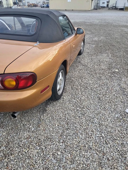 1999 Mazda NB MX-5 Miata - Image 2 of 6