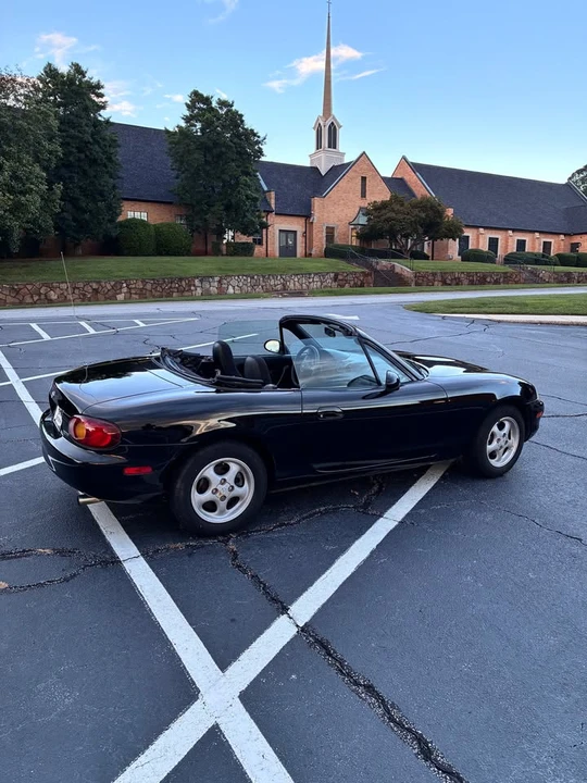 1999 Mazda NB MX-5 Miata - Image 4 of 11