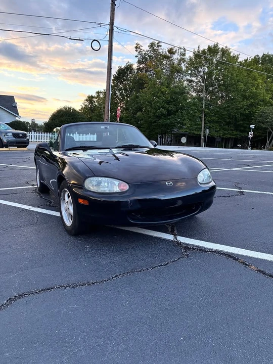 1999 Mazda NB MX-5 Miata - Image 2 of 11