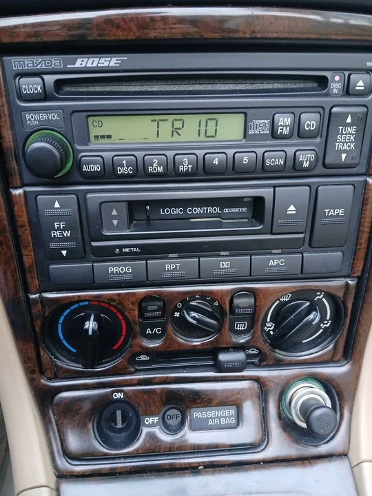 1999 Mazda NB MX-5 Miata - Image 6 of 8