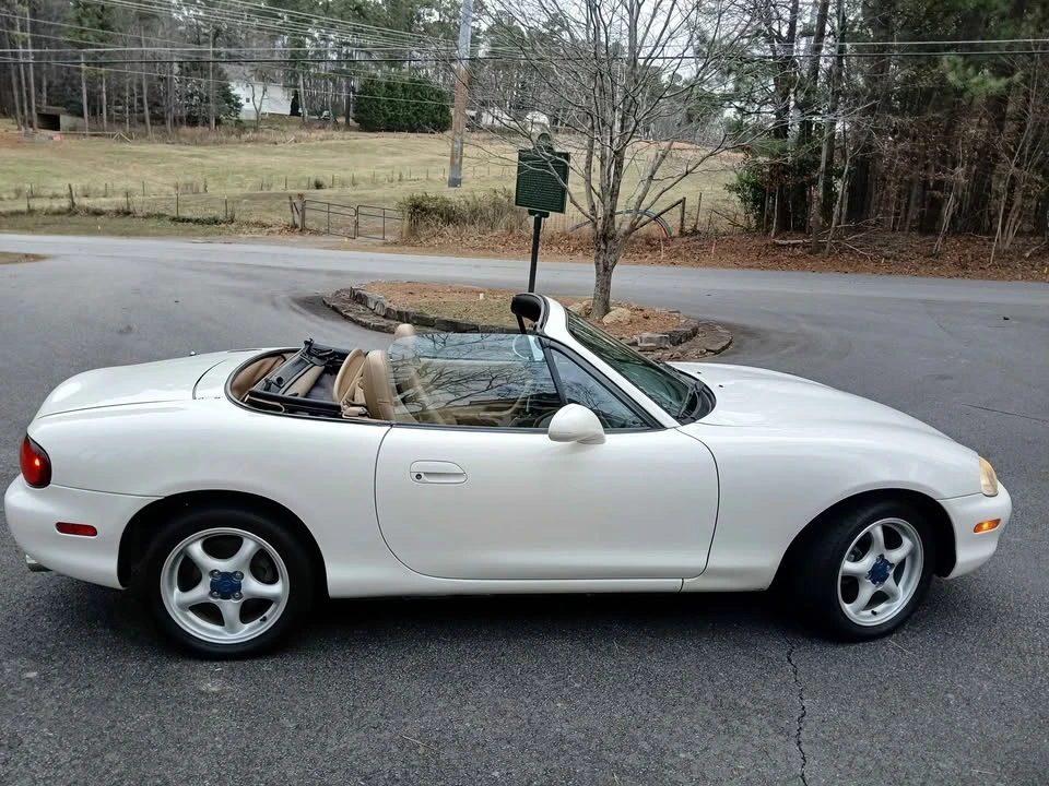 1999 Mazda NB MX-5 Miata - Image 2 of 8