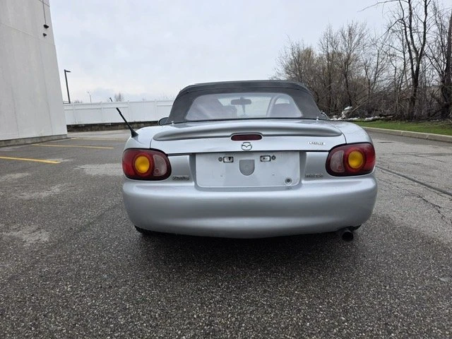 1999 Mazda NB MX-5 Miata - Image 16 of 20