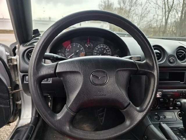 1999 Mazda NB MX-5 Miata - Image 18 of 20