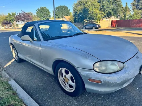 1999 Mazda Miata MX-5