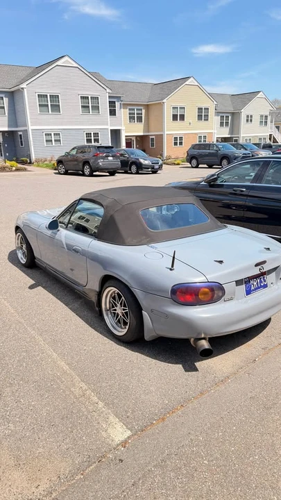 1999 Mazda NB MX-5 Miata - Image 2 of 13