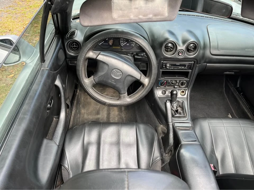 1999 Mazda NB MX-5 Miata - Image 4 of 6