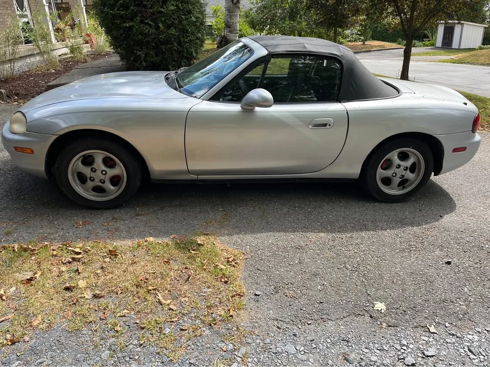 1999 Mazda NB MX-5 Miata - Image 2 of 6