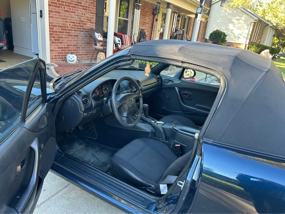 1999 Mazda NB MX-5 Miata - Image 2 of 5