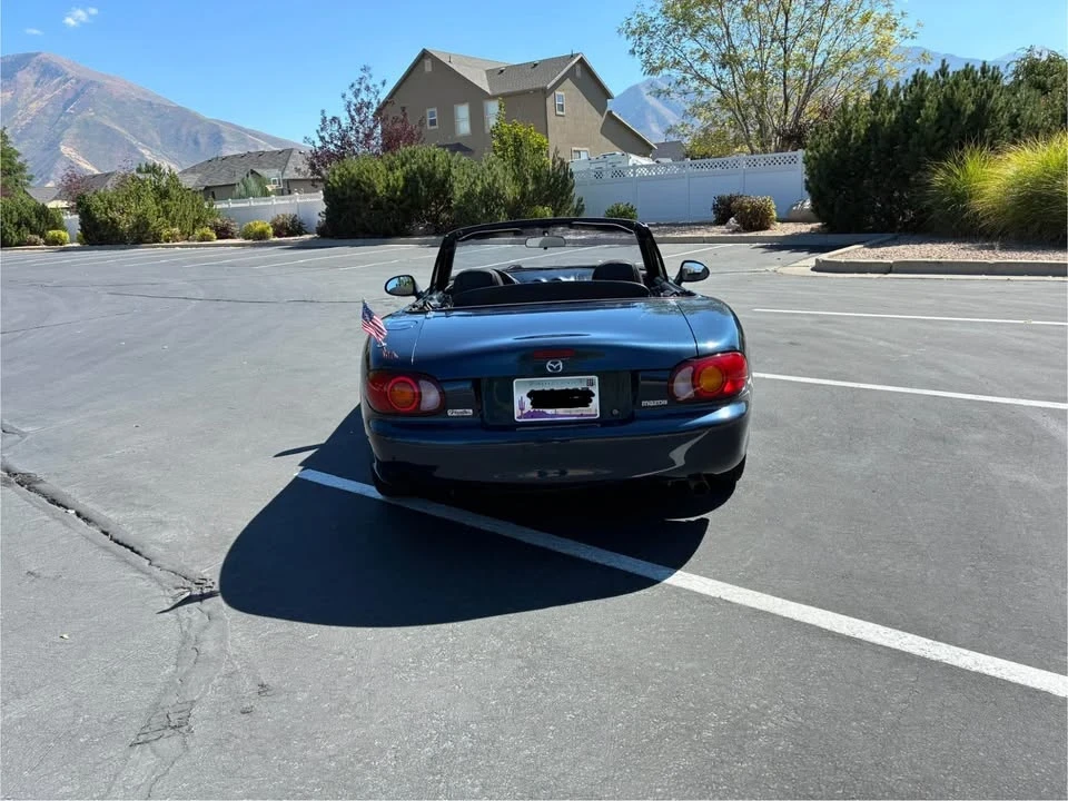 1999 Mazda NB MX-5 Miata - Image 8 of 10