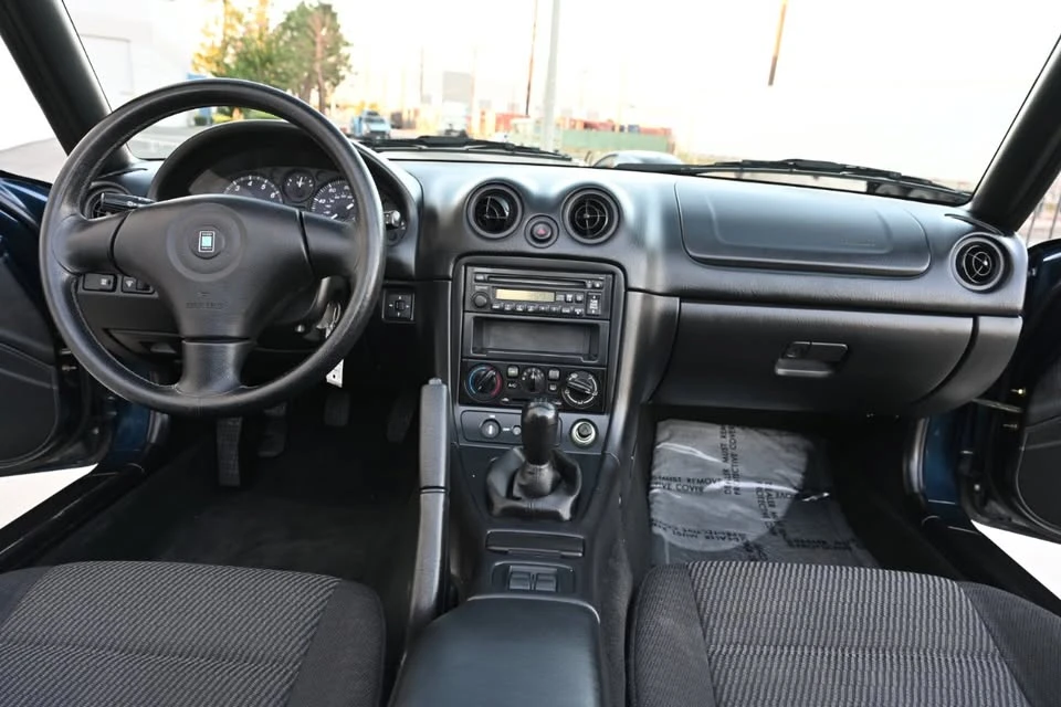 1999 Mazda NB MX-5 Miata - Image 19 of 20