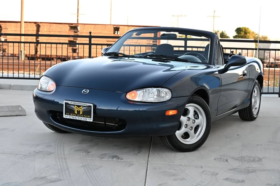 1999 Mazda NB MX-5 Miata - Image 17 of 20