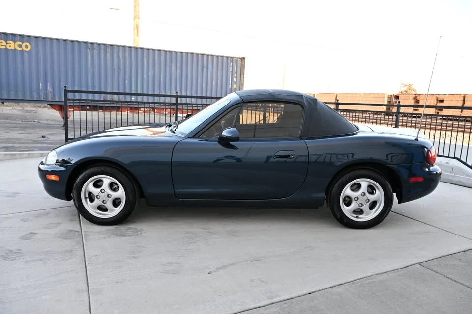 1999 Mazda NB MX-5 Miata - Image 4 of 20