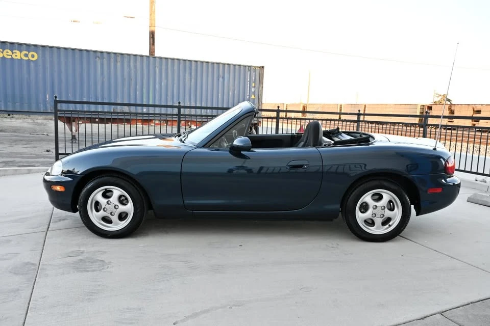1999 Mazda NB MX-5 Miata - Image 5 of 20