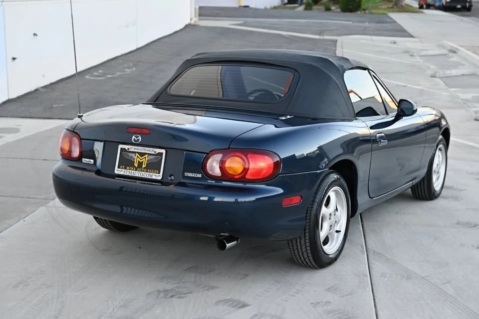 1999 Mazda NB MX-5 Miata - Image 10 of 20