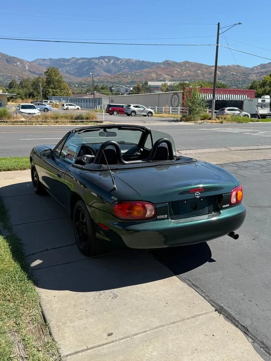 1999 Mazda NB MX-5 Miata - Image 3 of 9