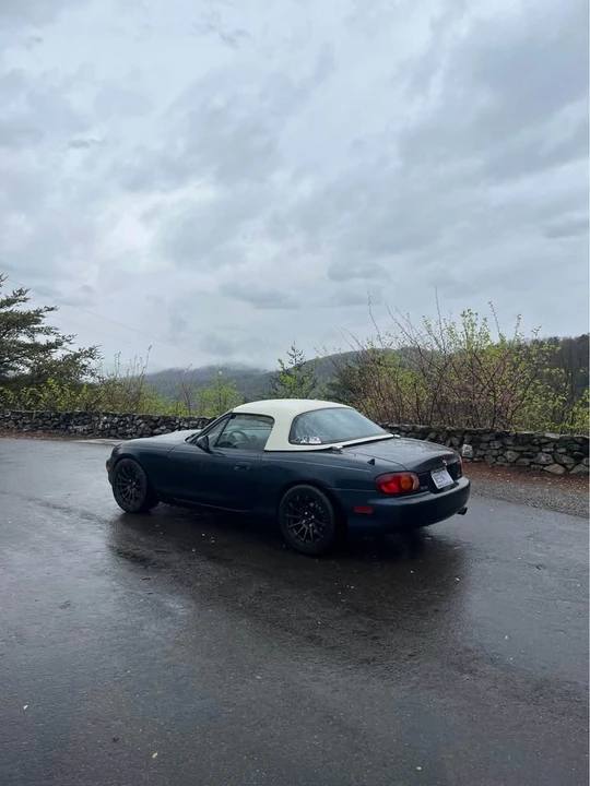1999 Mazda NB MX-5 Miata - Image 7 of 8