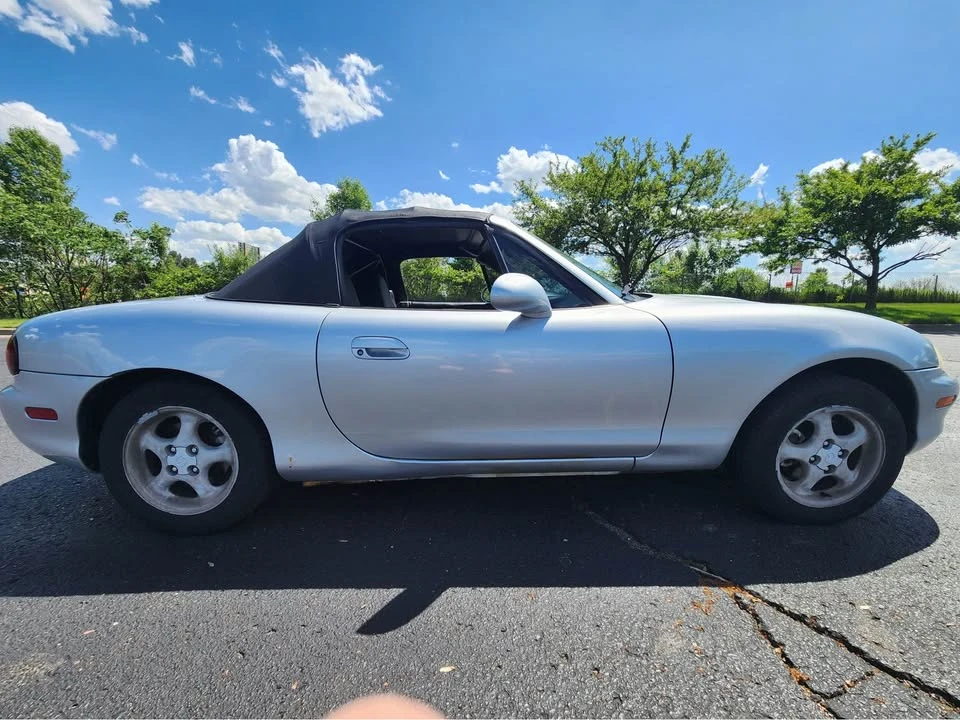1999 Mazda NB MX-5 Miata - Image 6 of 11
