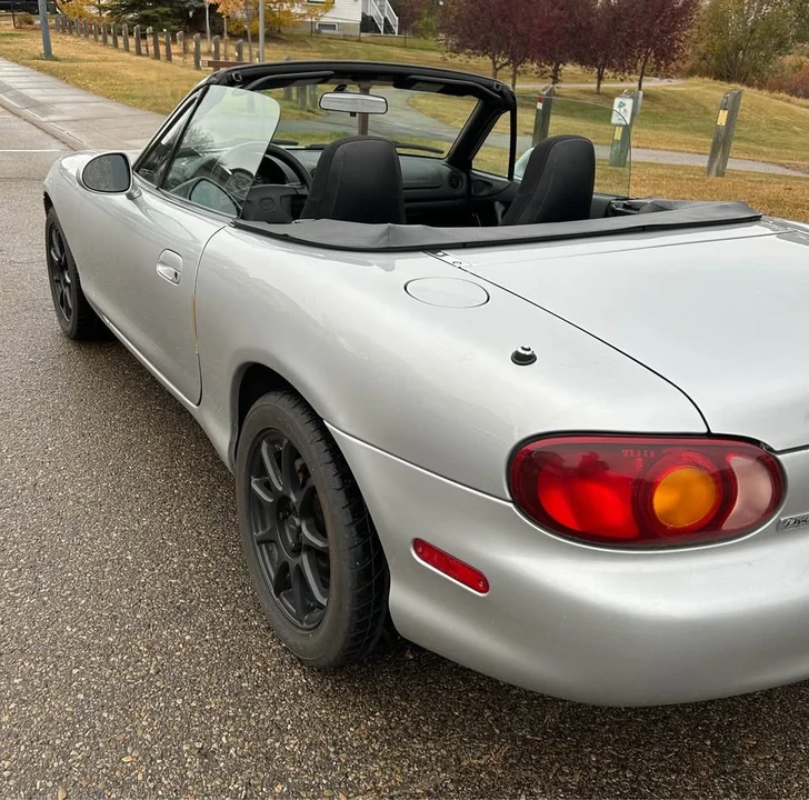 1999 Mazda NB MX-5 Miata - Image 2 of 14