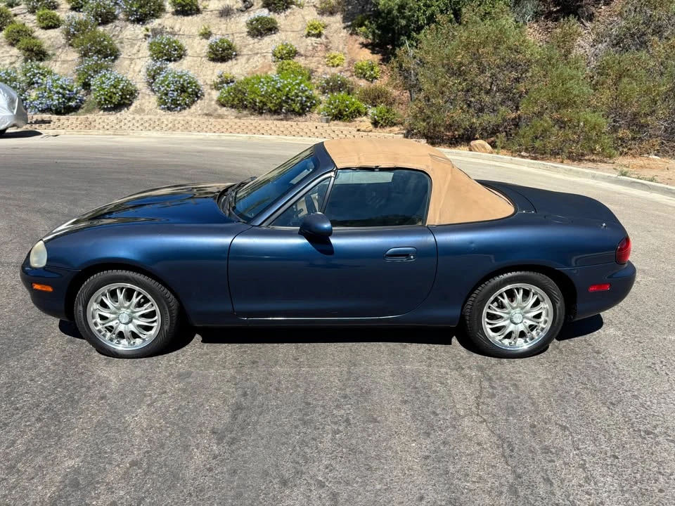 1999 Mazda NB MX-5 Miata - Image 5 of 15