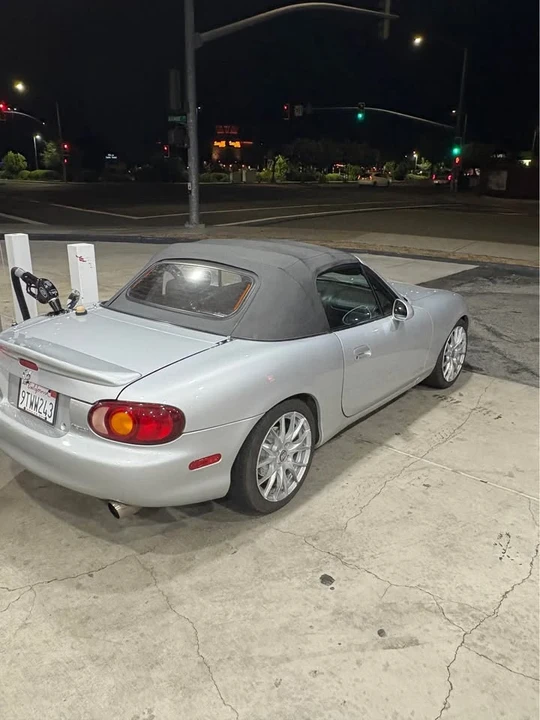 1999 Mazda NB MX-5 Miata - Image 4 of 6