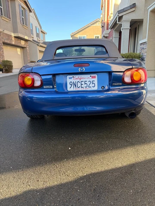1999 Mazda NB MX-5 Miata - Image 5 of 8