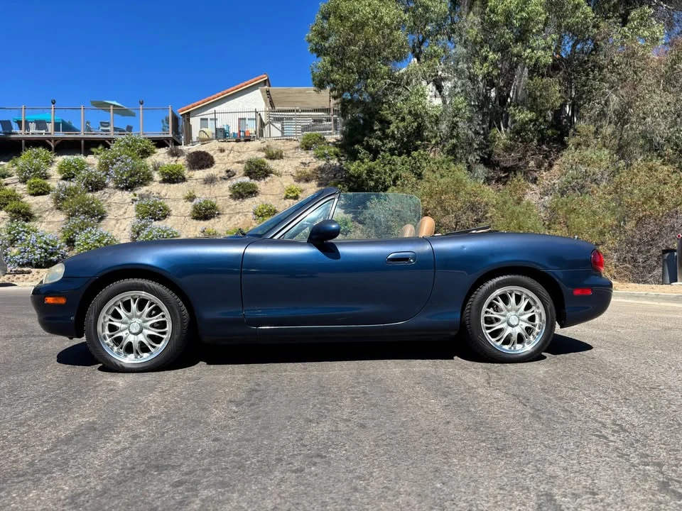 1999 Mazda NB MX-5 Miata - Image 4 of 15
