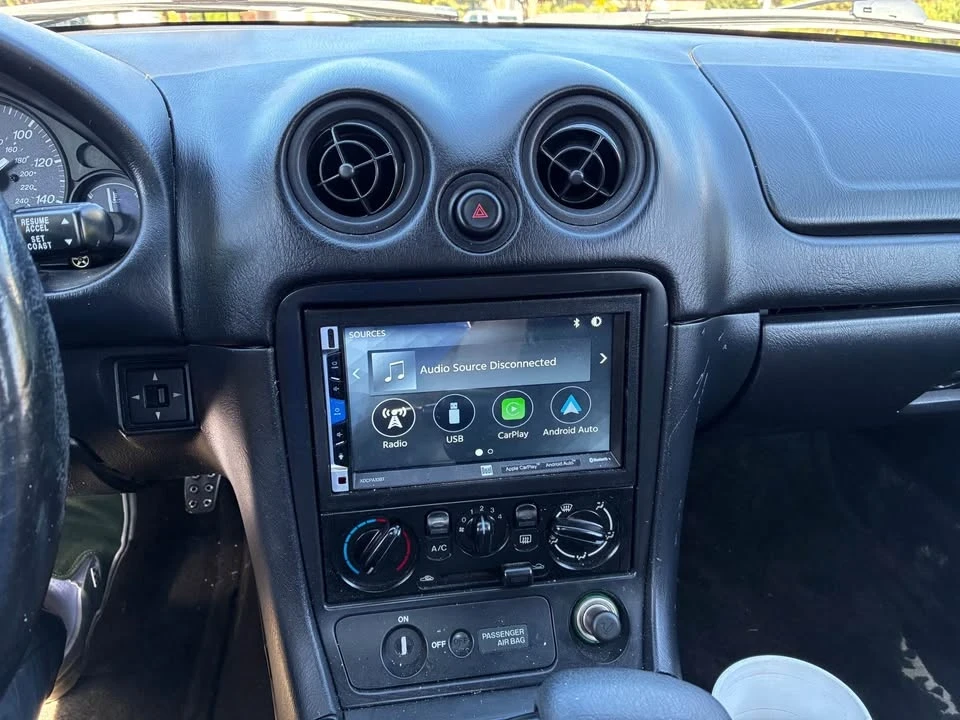 1999 Mazda NB MX-5 Miata - Image 2 of 10