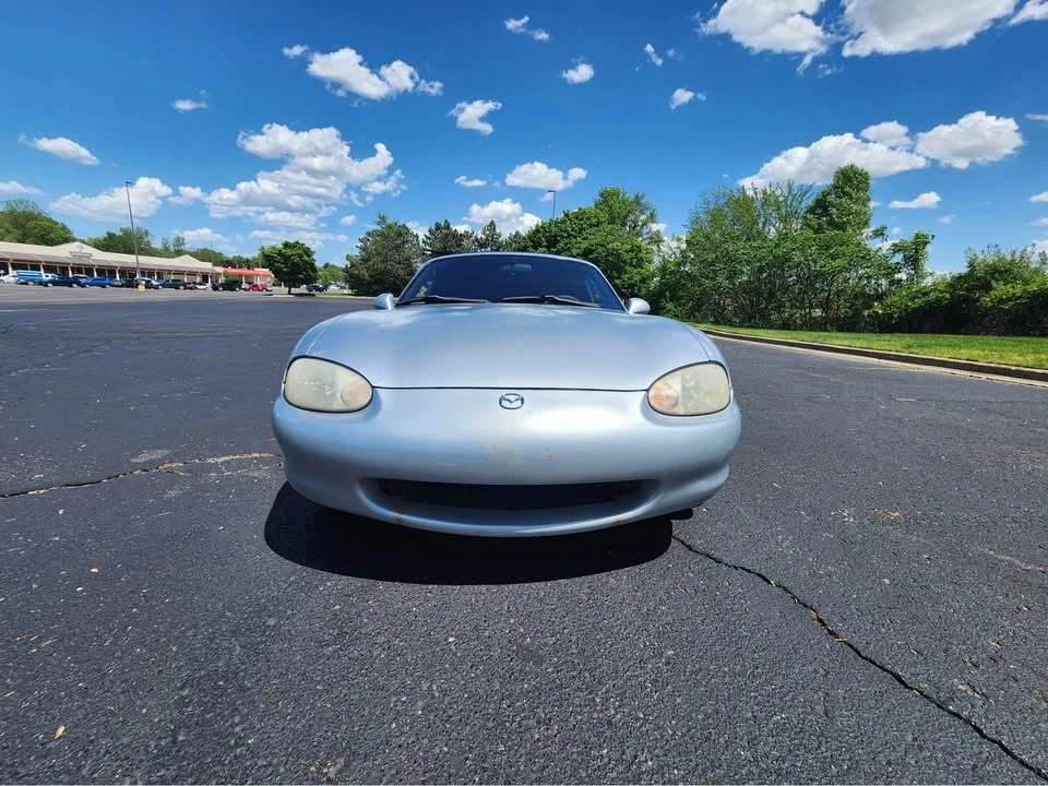 1999 Mazda NB MX-5 Miata - Image 5 of 11