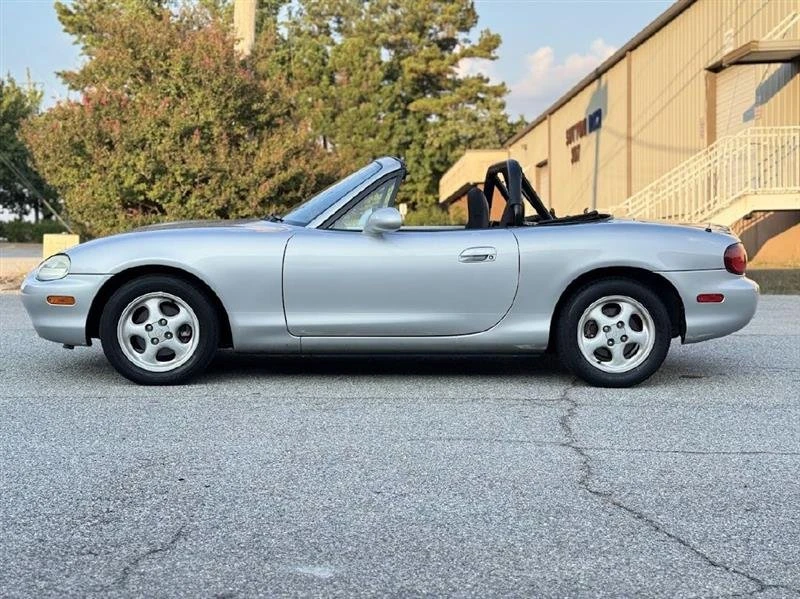 1999 Mazda NB MX-5 Miata - Image 9 of 20