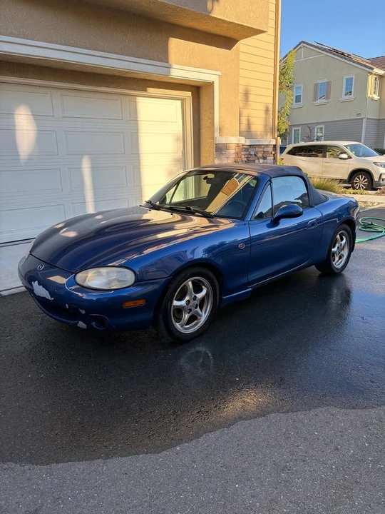 1999 Mazda NB MX-5 Miata - Image 2 of 8