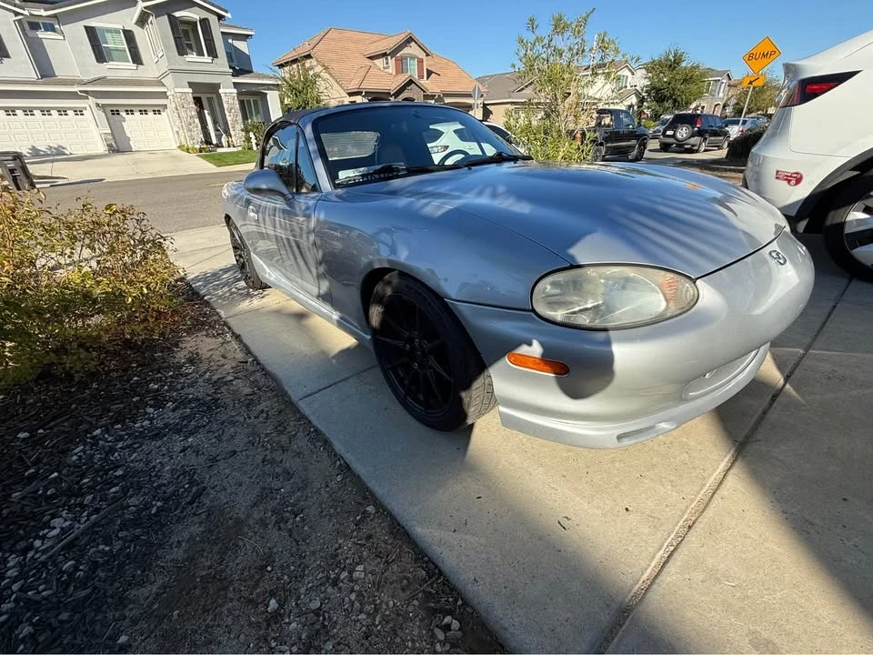 1999 Mazda NB MX-5 Miata - Image 6 of 13
