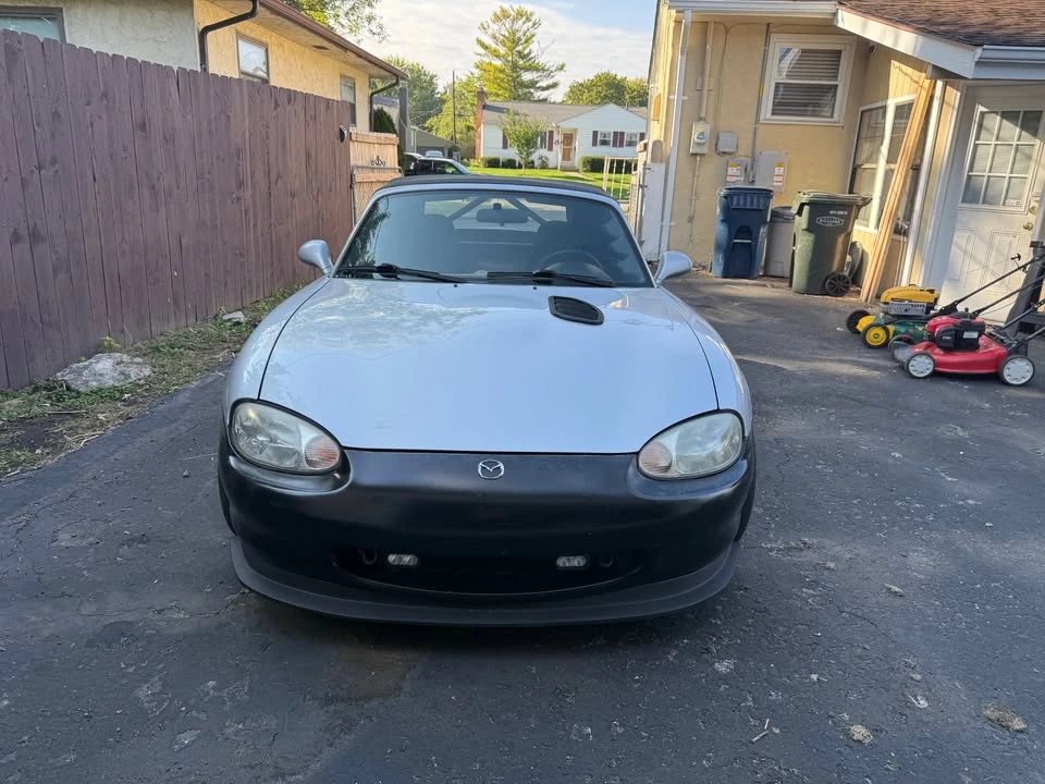 1999 Mazda NB MX-5 Miata - Image 2 of 8