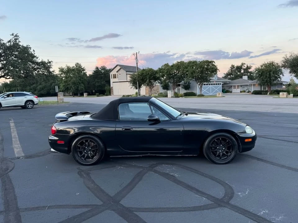 1999 Mazda NB MX-5 Miata - Image 11 of 18