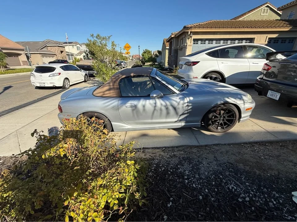 1999 Mazda NB MX-5 Miata - Image 5 of 13