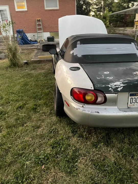 1999 Mazda NB MX-5 Miata - Image 10 of 11