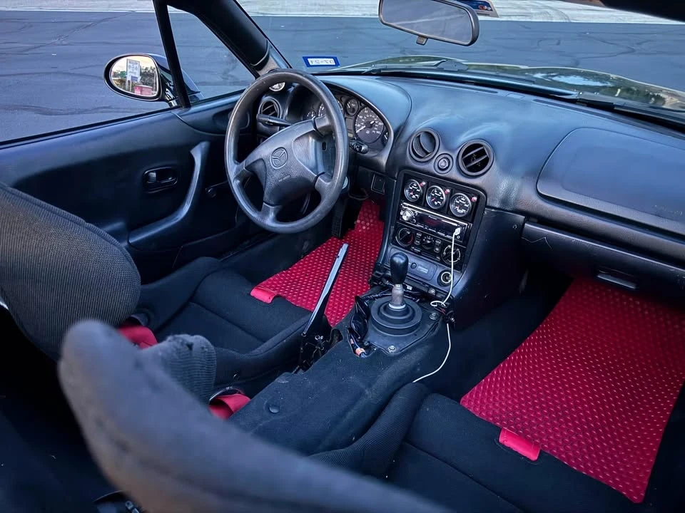 1999 Mazda NB MX-5 Miata - Image 16 of 18