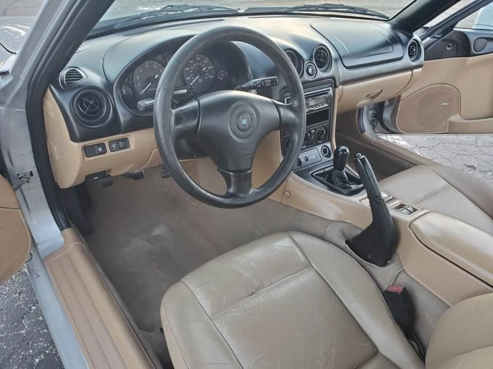 1999 Mazda NB MX-5 Miata - Image 13 of 15