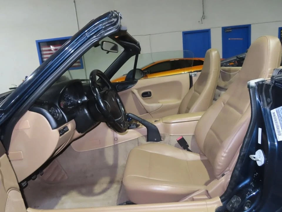 1999 Mazda NB MX-5 Miata - Image 10 of 20