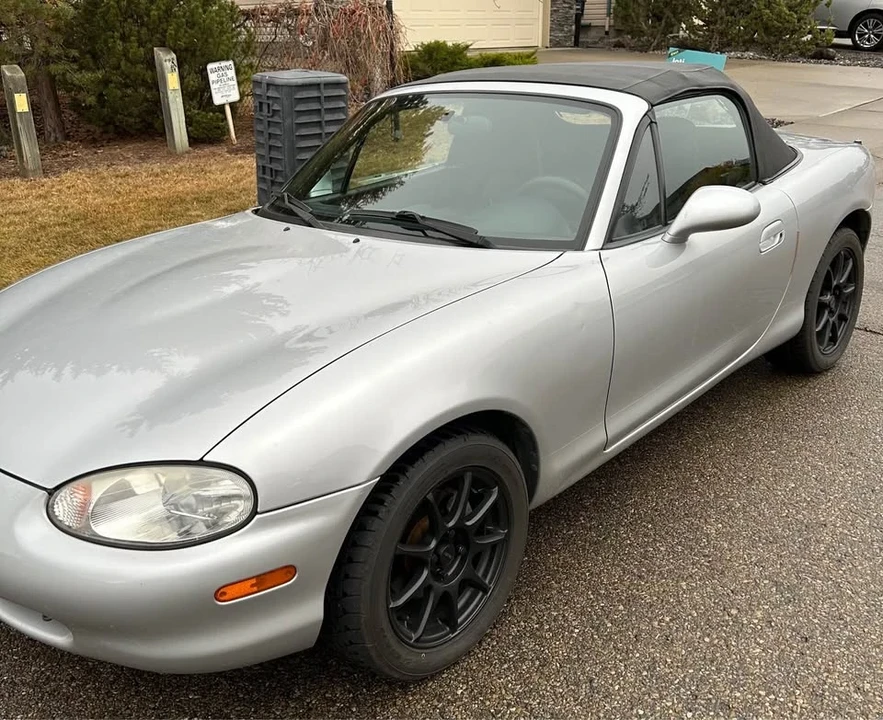 1999 Mazda NB MX-5 Miata - Image 13 of 14