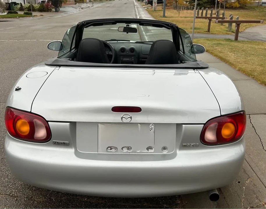 1999 Mazda NB MX-5 Miata - Image 10 of 14