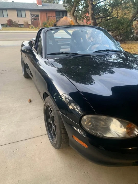 1999 Mazda NB MX-5 Miata - Image 2 of 12