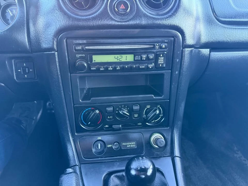 1999 Mazda NB MX-5 Miata - Image 16 of 20