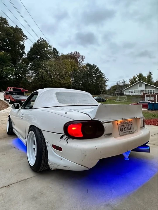 1999 Mazda NB MX-5 Miata - Image 3 of 8