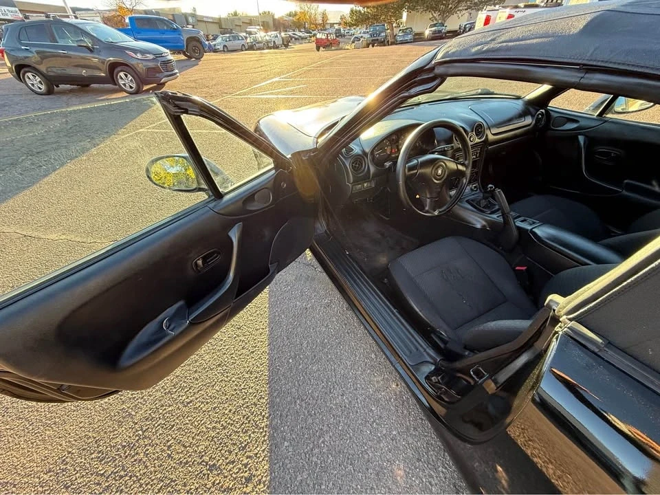 1999 Mazda NB MX-5 Miata - Image 10 of 20