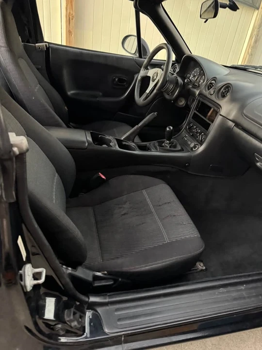 1999 Mazda NB MX-5 Miata - Image 12 of 13