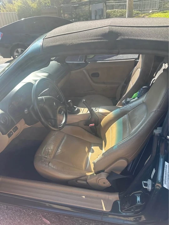 1999 Mazda NB MX-5 Miata - Image 2 of 11